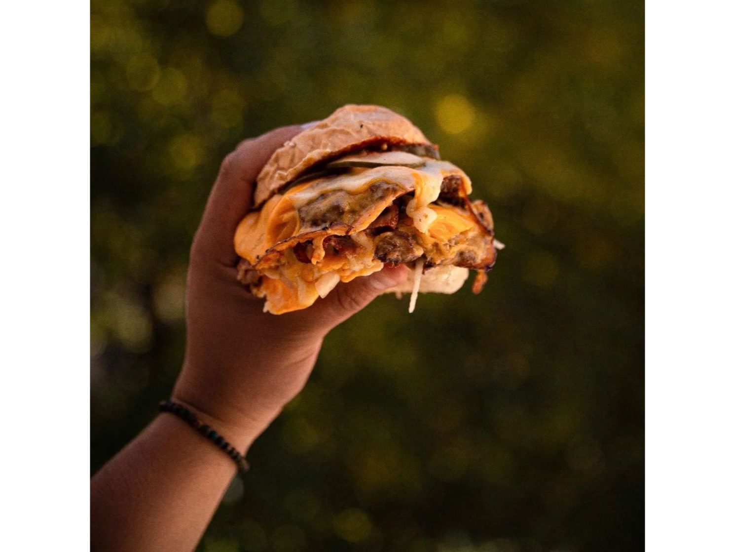 2X1 EN CHEESE BURGER DOBLE