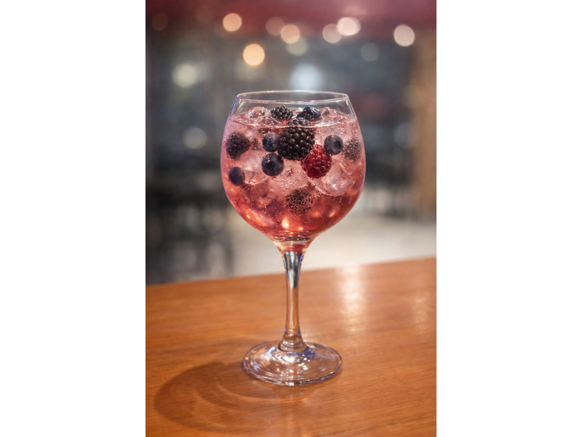 TRAGOS CON GIN