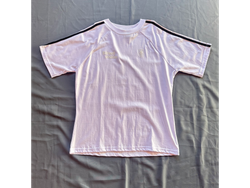 Remera street blanca