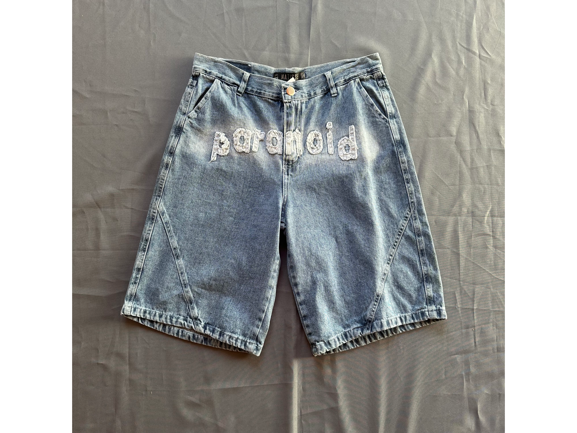 Bermuda baggy paranoid