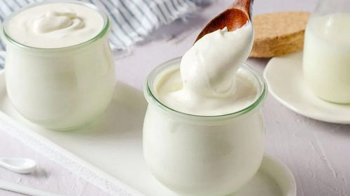 YOGURES Y POSTRES
