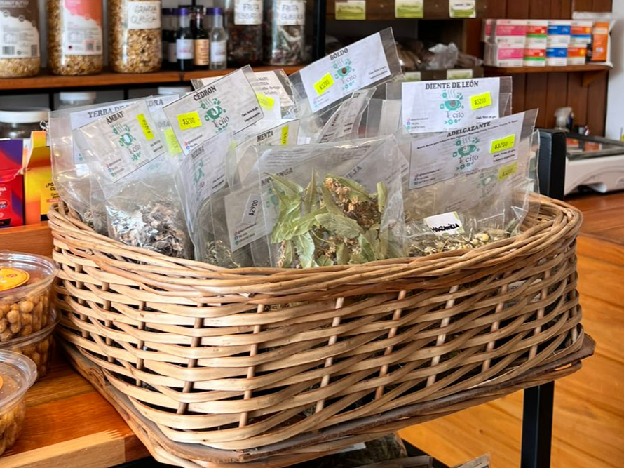 HIERBAS Y MEZCLAS  "Tecito"