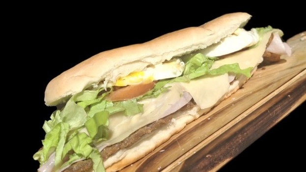 SANDWICHES DE MILANESAS