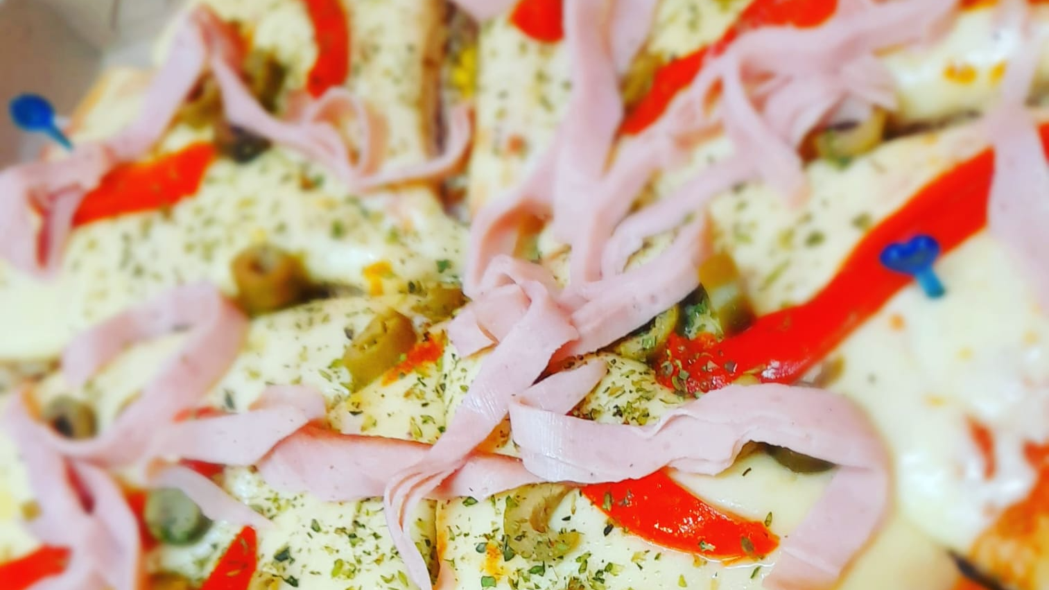 PIZZAS