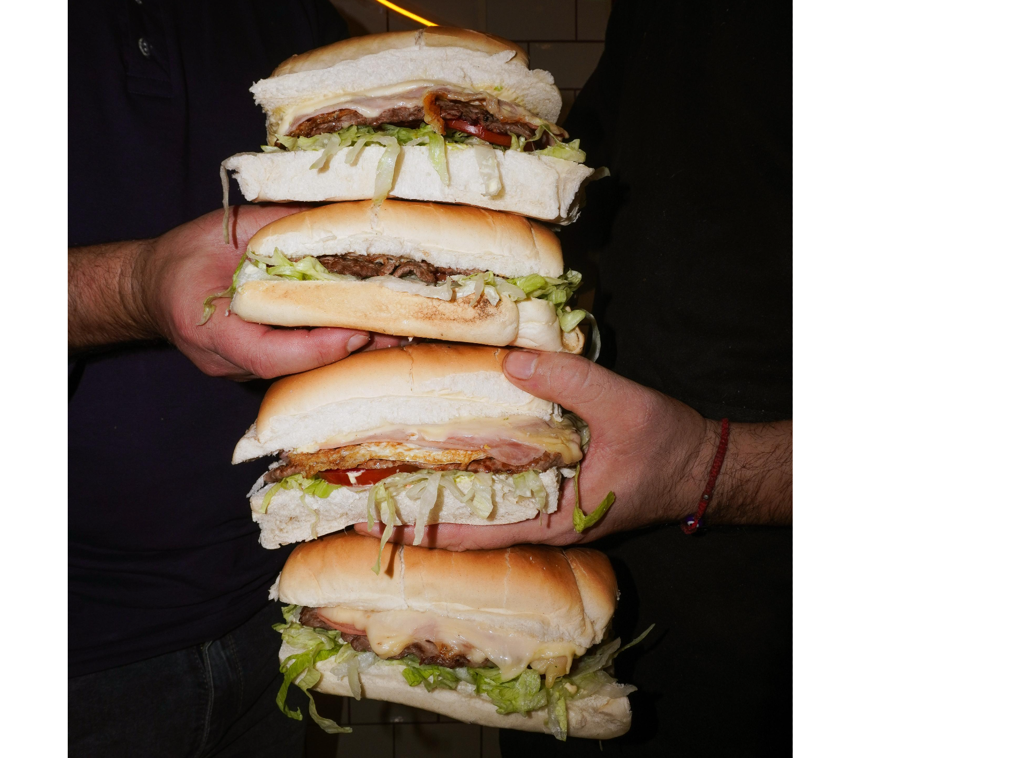 2 Messirve (grandes) c/papas baston