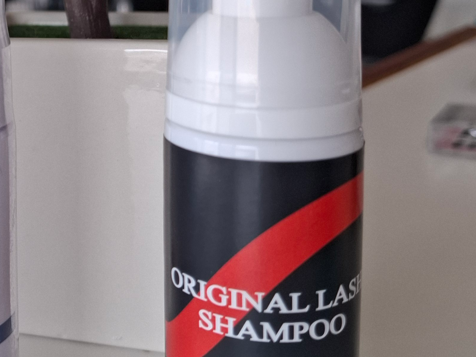 Shampoo para la limpieza.