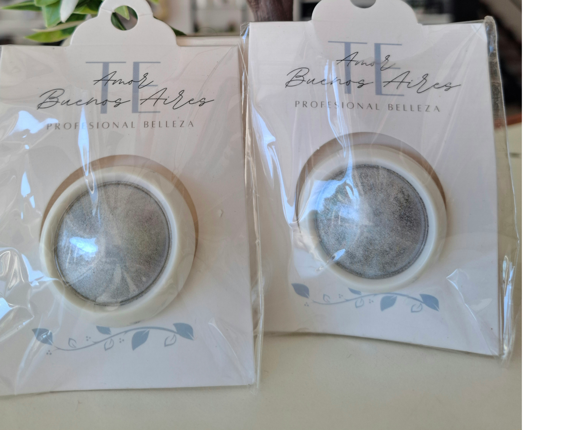 Polvo efecto espejo.