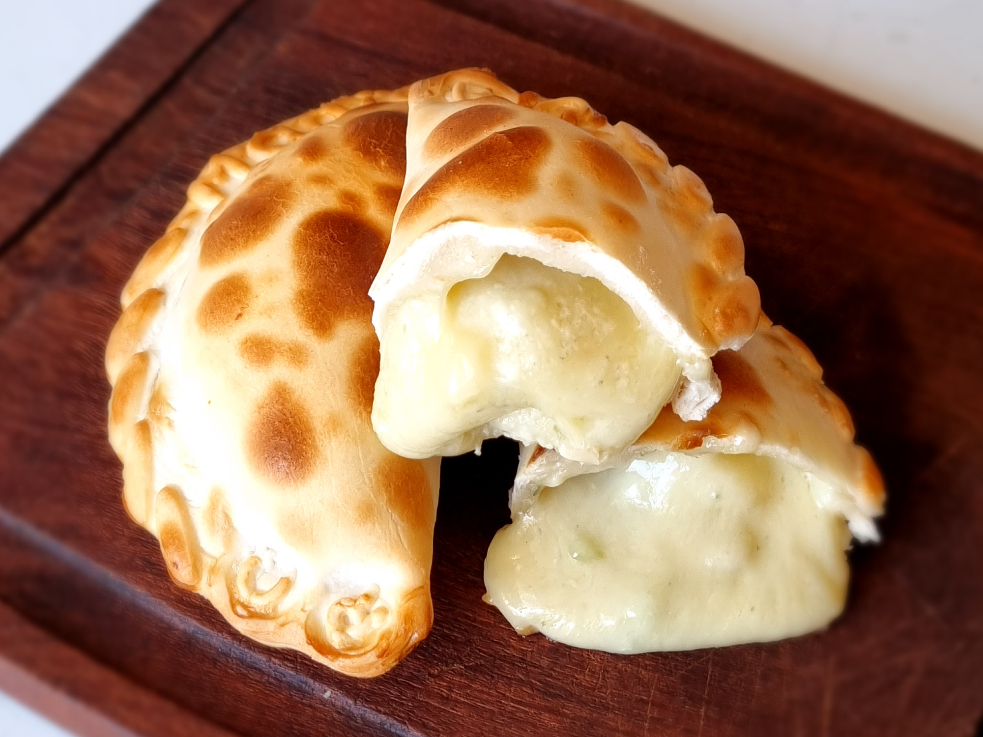 RQ - ROQUE y MUZZARELLA