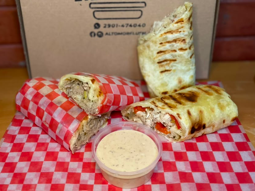 2 Burritos + Bebida
