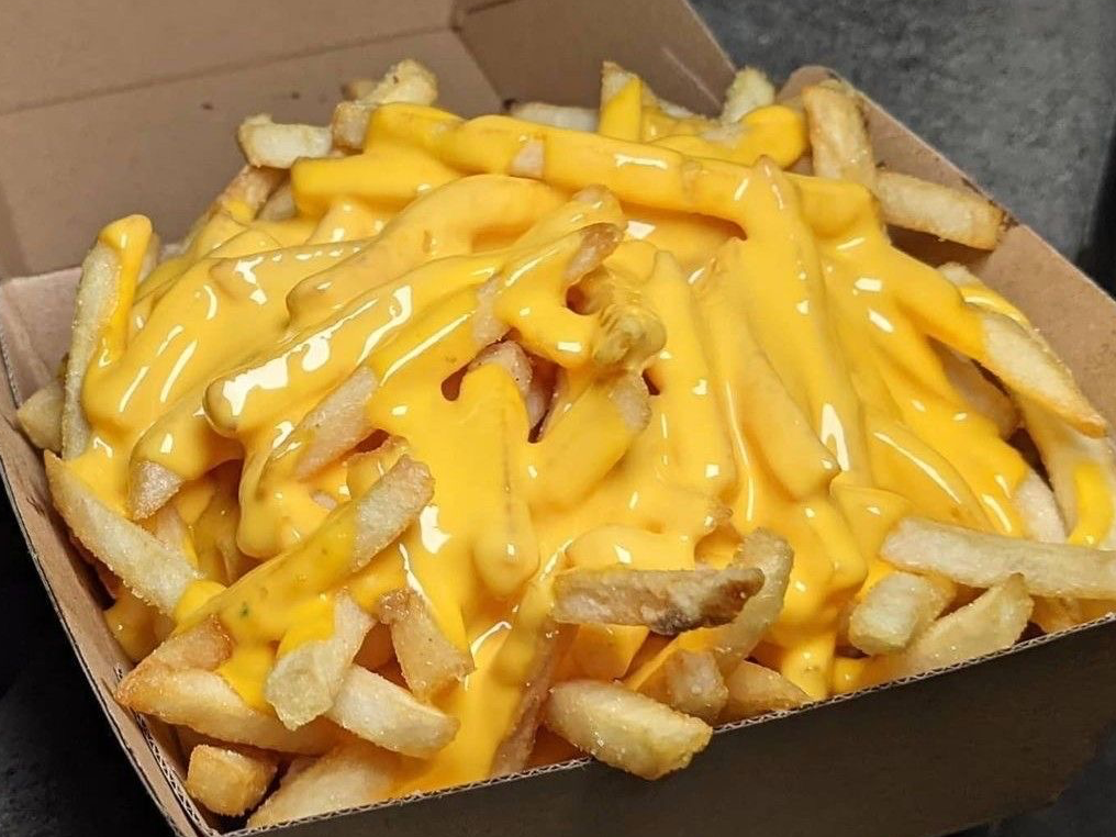 Papas fritas con Cheddar