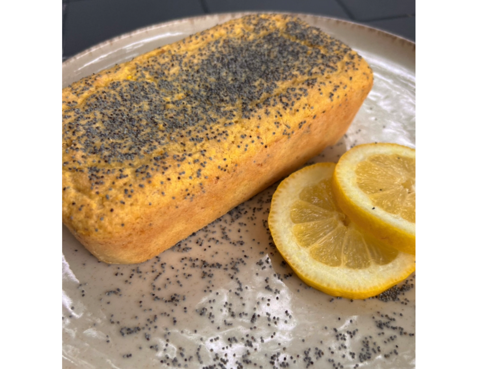 BUDÍN DE LIMÓN Y AMAPOLAS (sin azúcar-sin tacc)