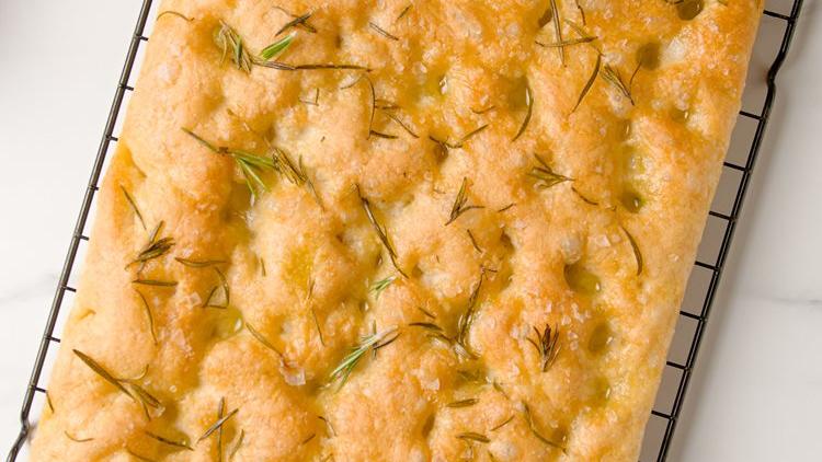 Sándwich CON  PAN DE FOCACCIA