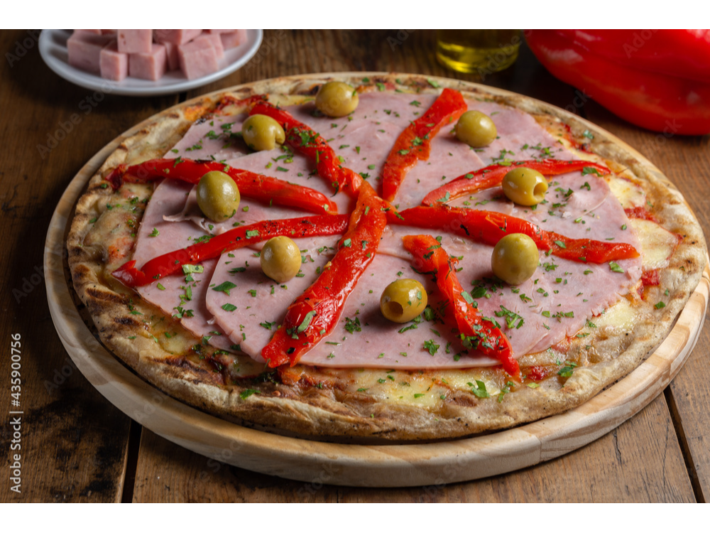 PIZZA JAMON Y MORRON ENTERA