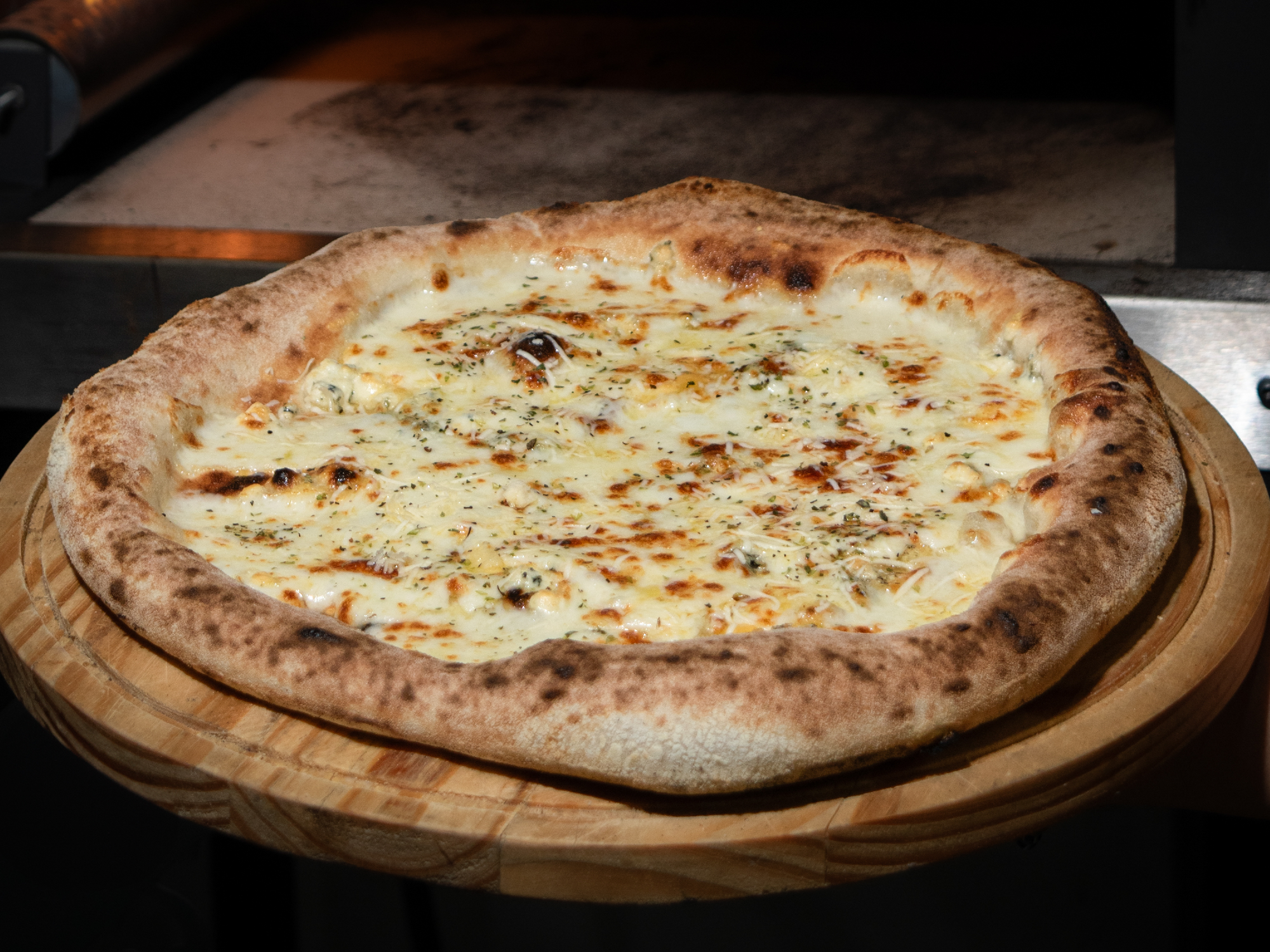 Quattro Formaggi de Capichi Pizzas