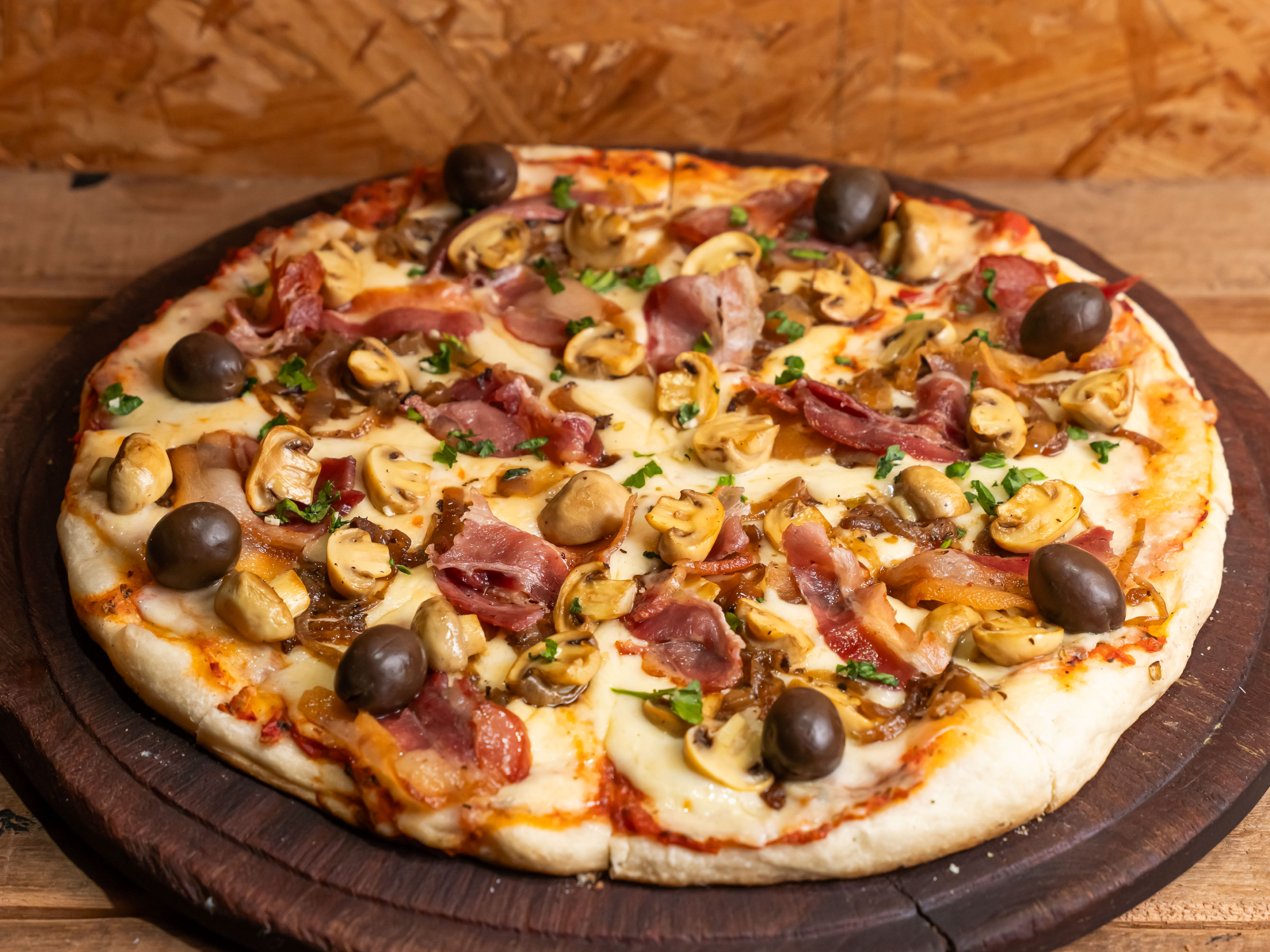 Champiñones y panceta