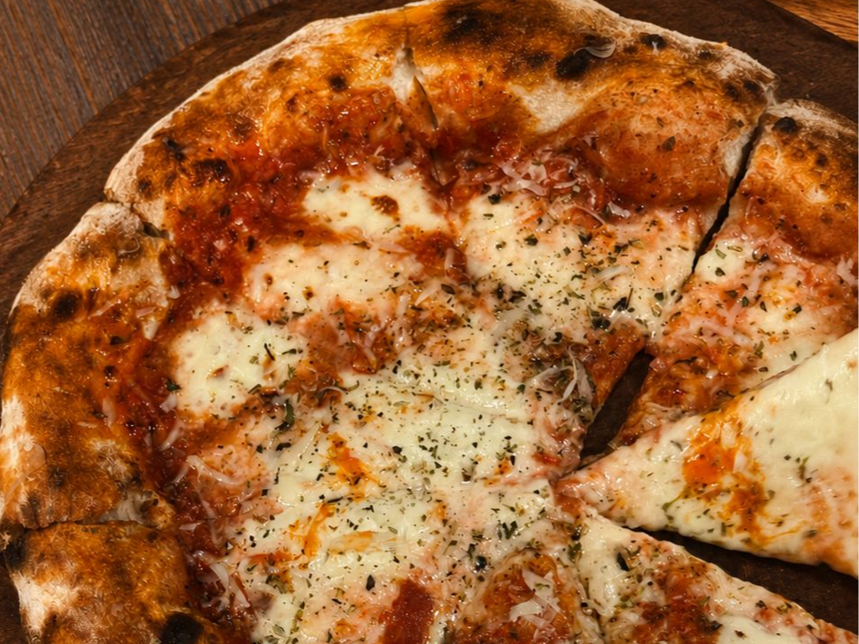 Pizza Mozzarella de Burrata | La Vinoteca