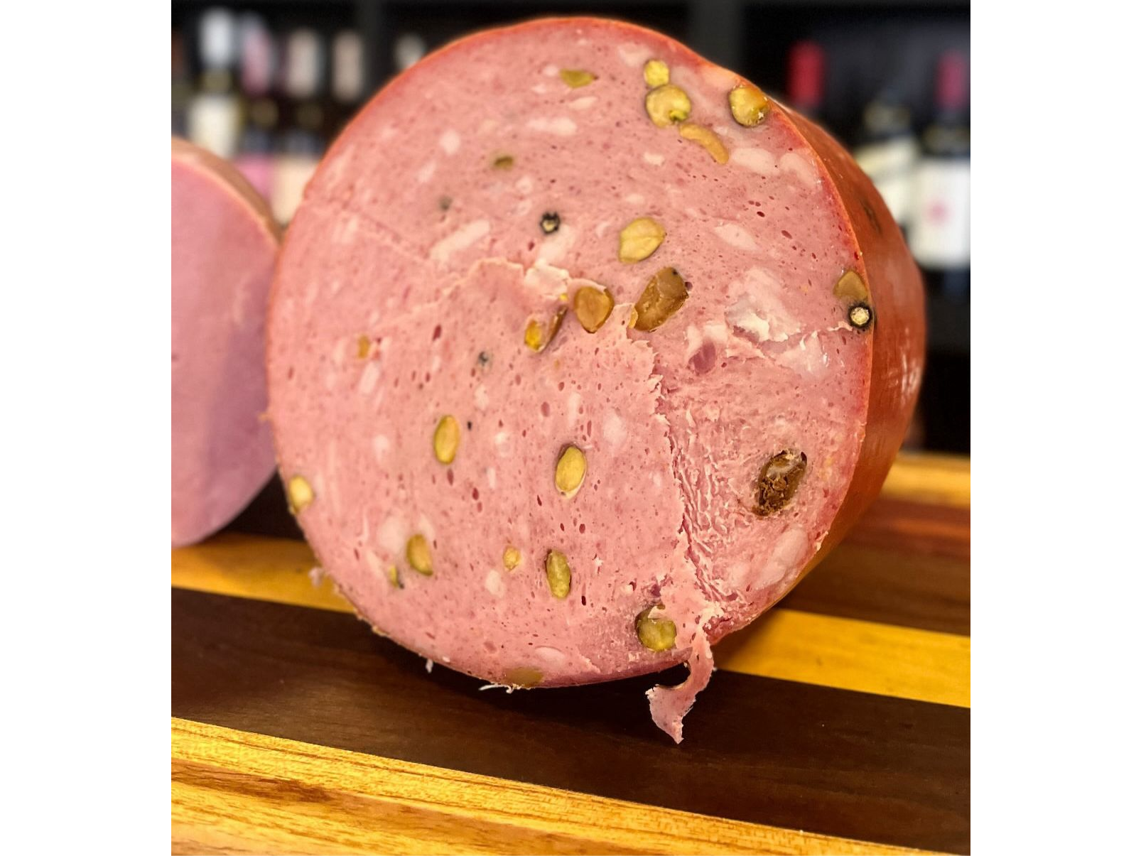 Mortadela con pistachos