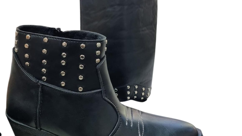 ARACELI BOTA DESMONTABLE TACHAS /ARA CORTA