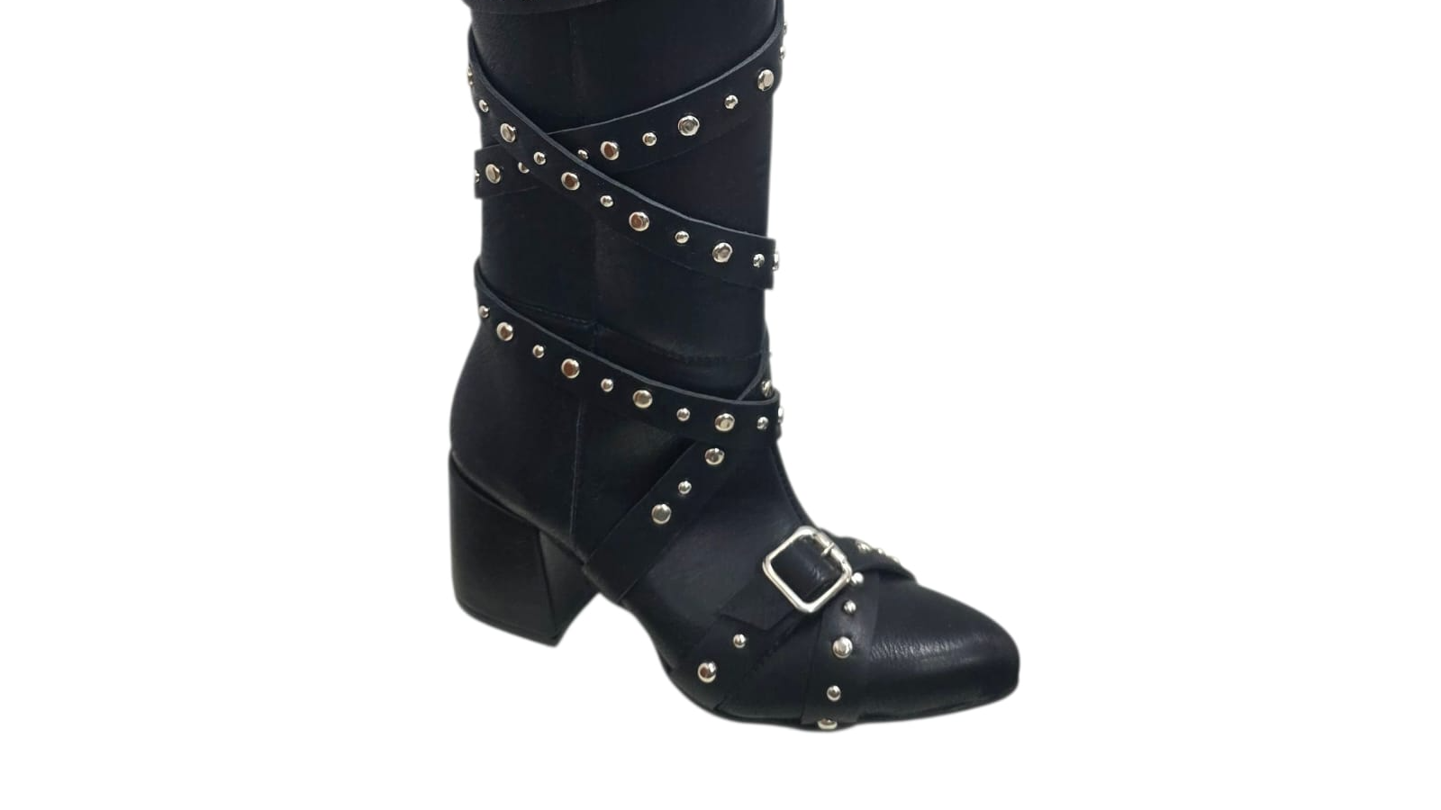 BOTA ALTA HEBILLAS Y TACHAS