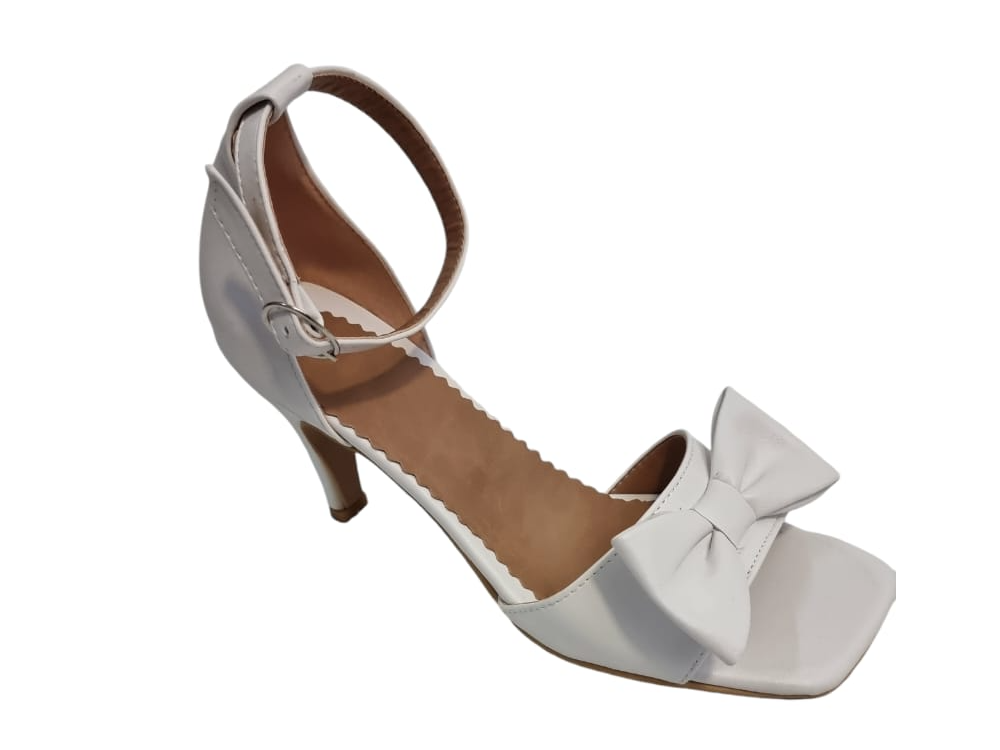 GUADALUPE MOÑO BLANCO