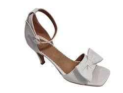 GUADALUPE MOÑO BLANCO