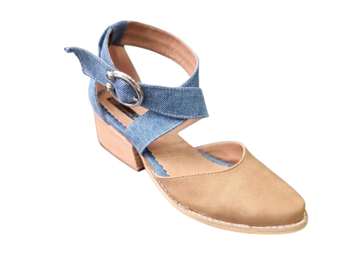 ANGELA  CAMEL  JEAN