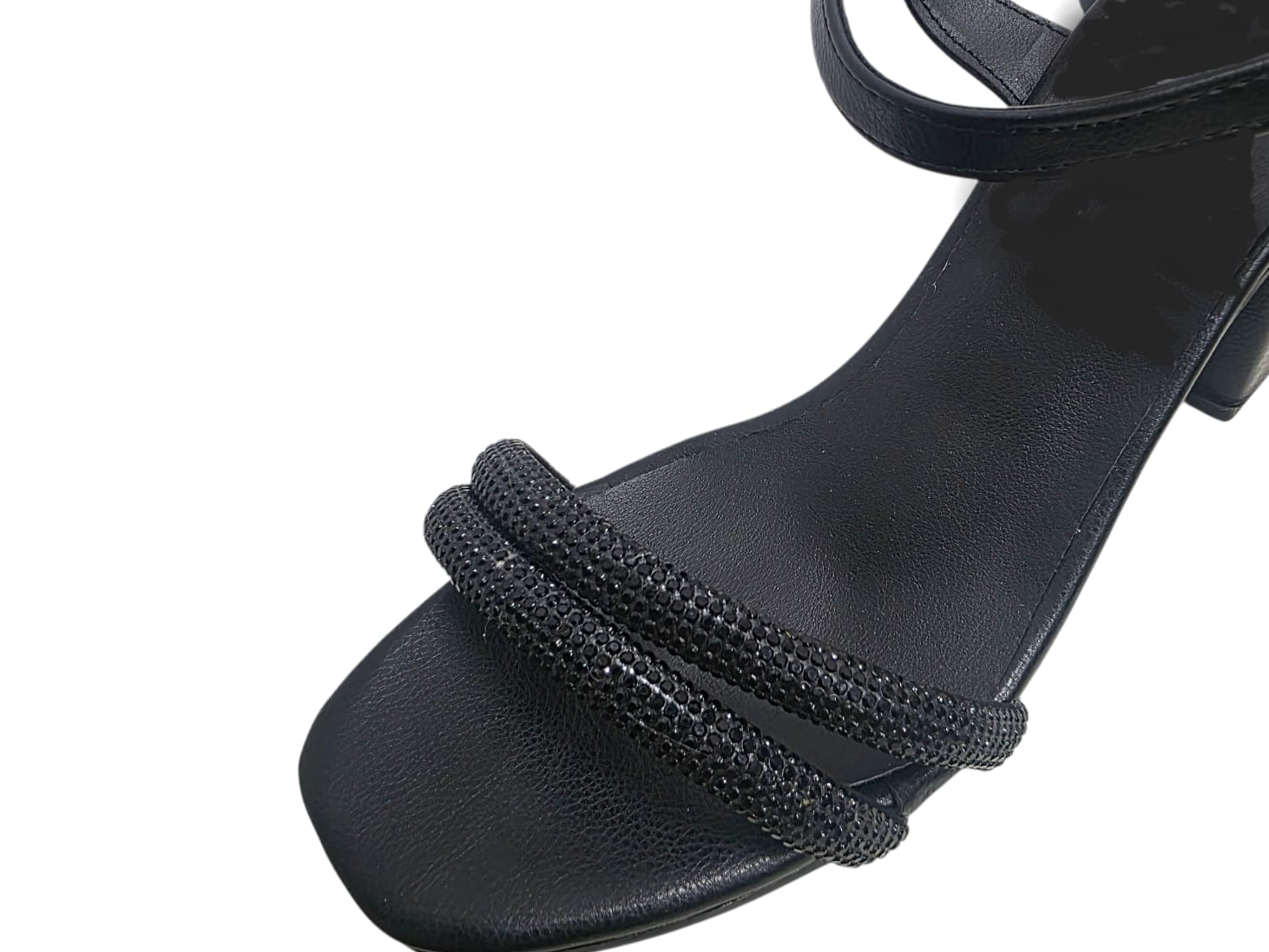 ELEONORA STRASS NEGRO