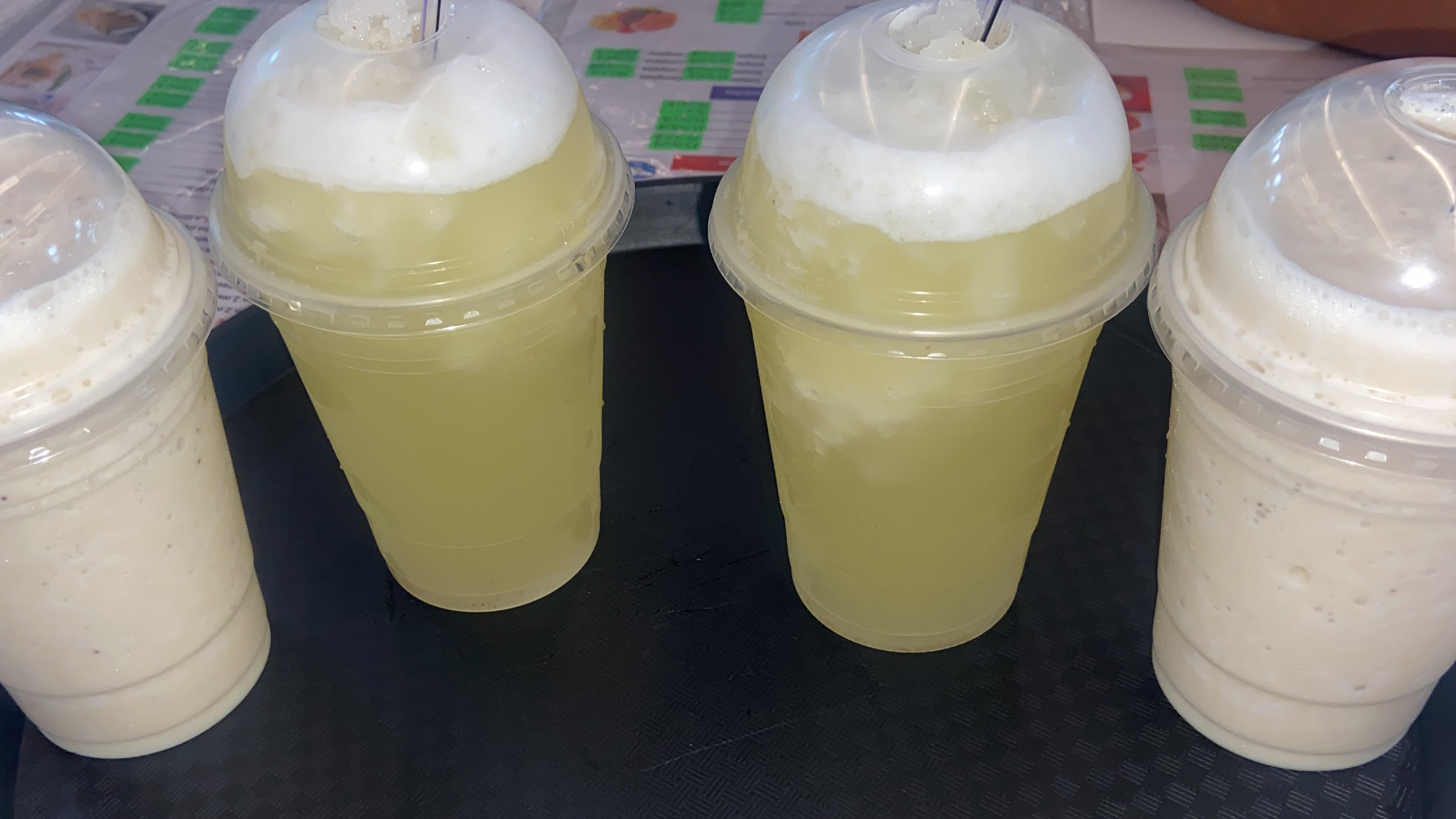 Jugos y Licuados frutales 🍌🍎🍓🍋🍏🥝🍍