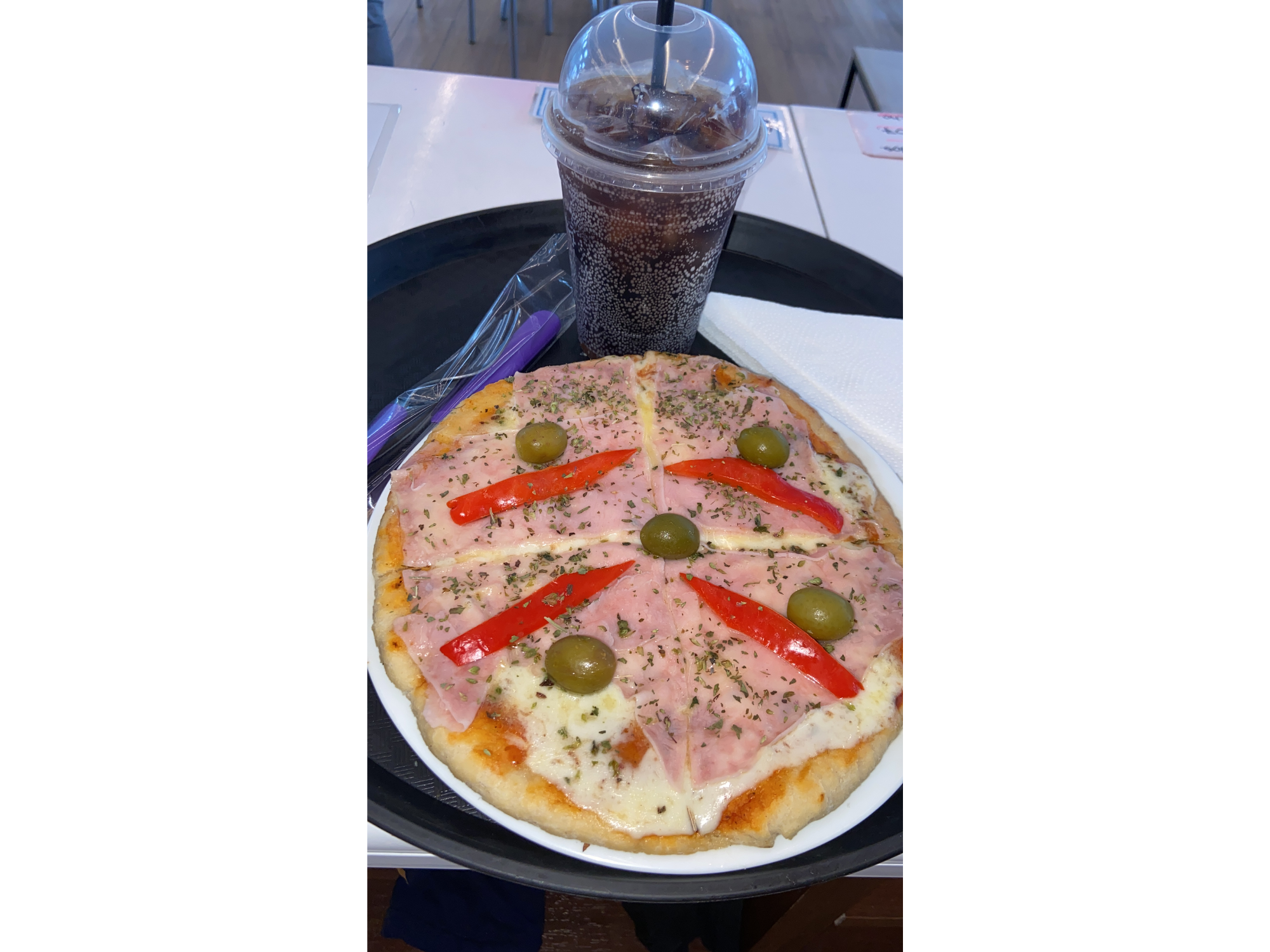 🥤Pizza individual de 4 porciones🍕🍕+bebida 🥤