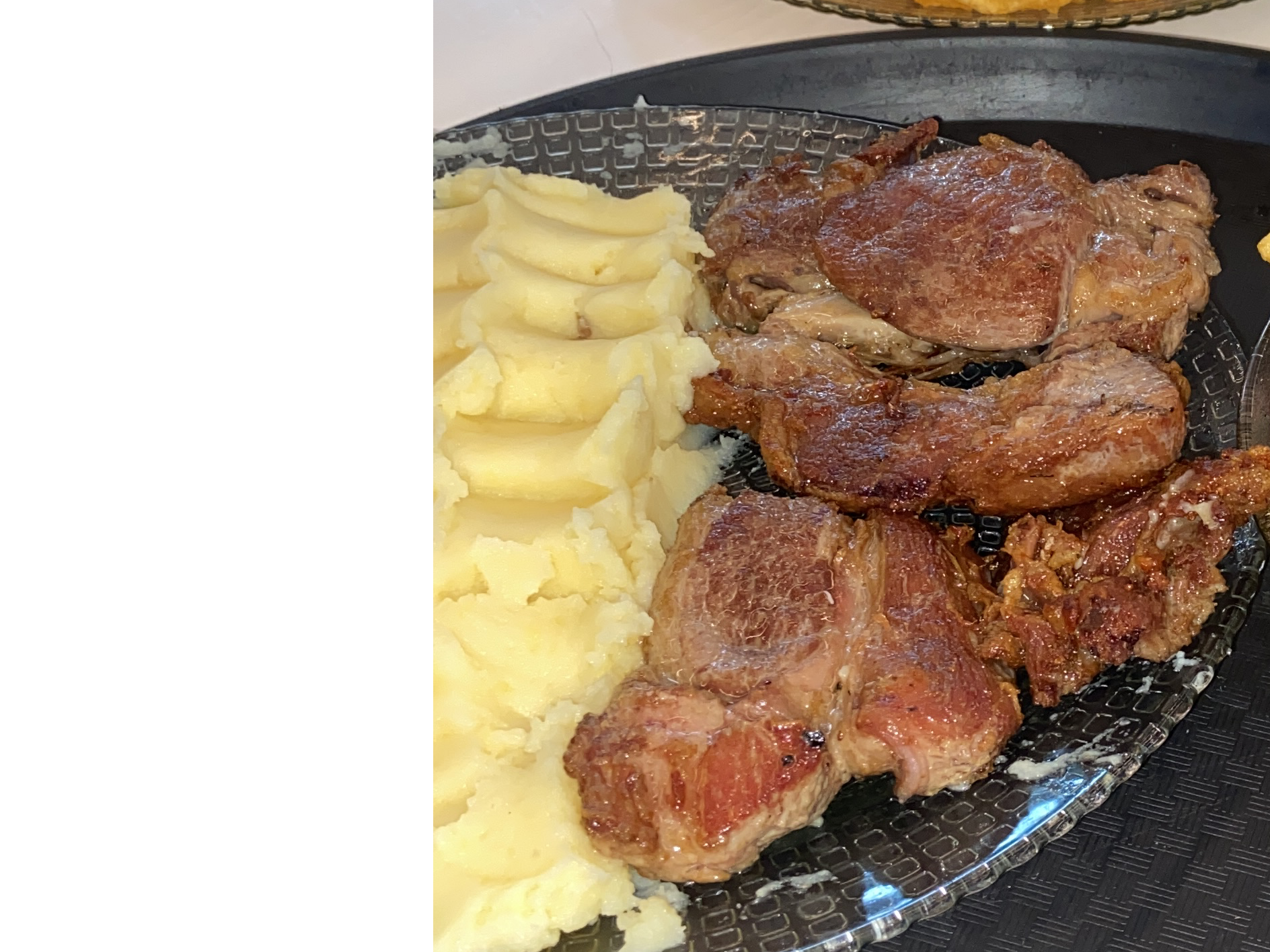 🥩Bife de bondiola de cerdo con guarnición y bebida 🥤