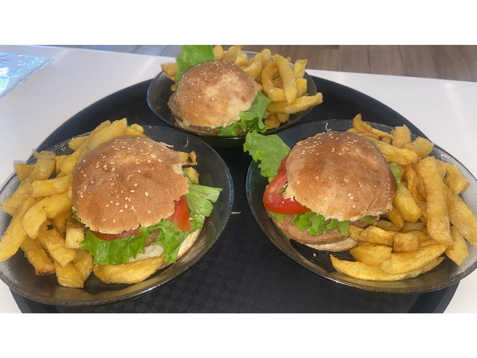 🍔🍟Hamburguesa con fritas y bebidas 🥤