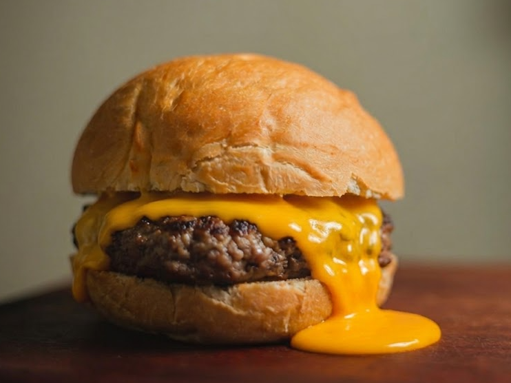 2 CHESSEBURGERS