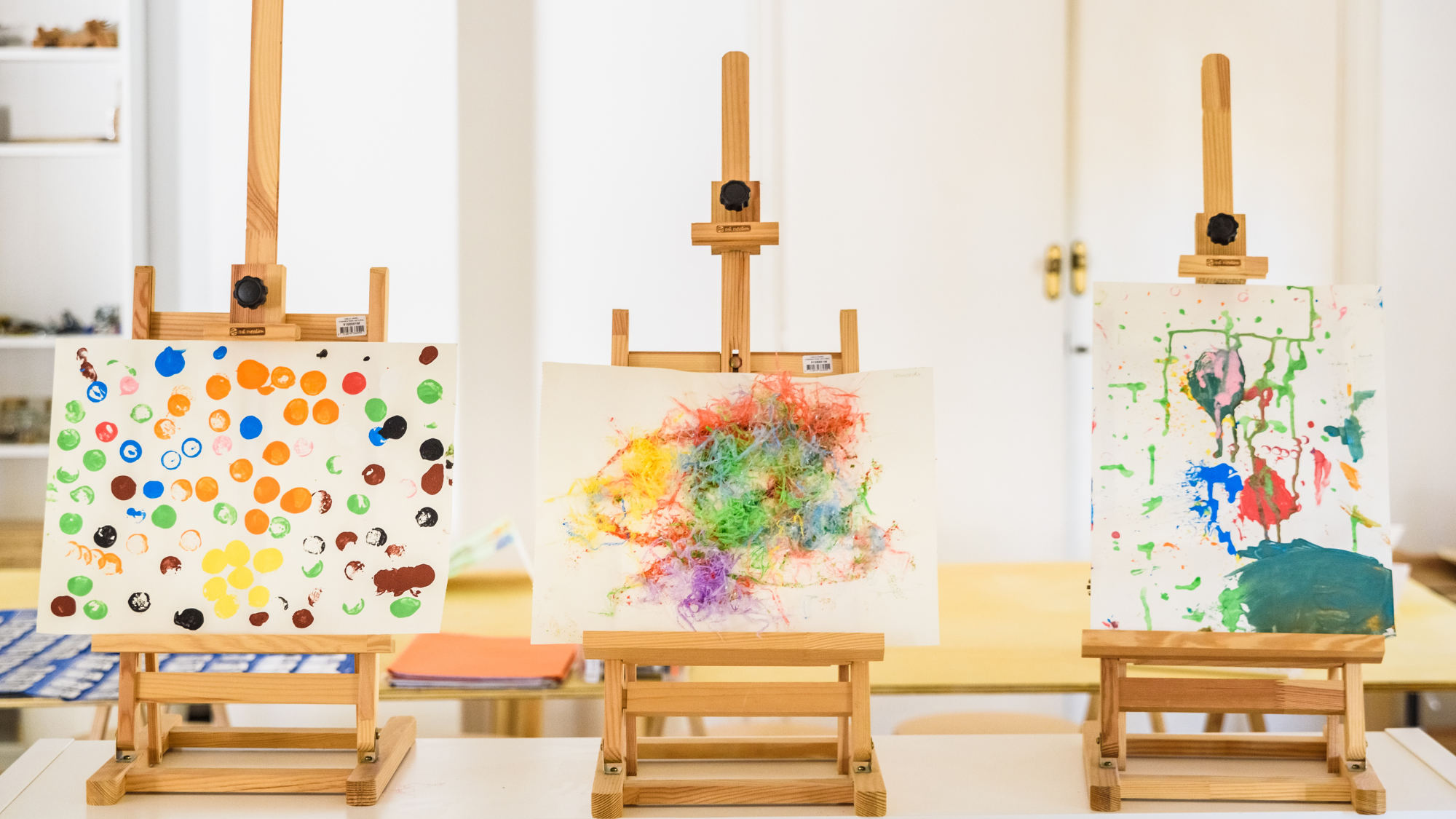 BASTIDORES Y ATRILES