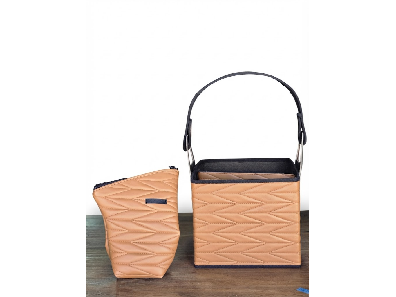 MATERA CUADRADA (ECOCUERO) BEIGE: