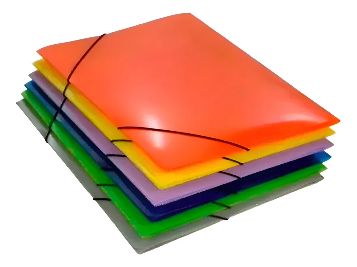 CARPETA PLASTICA CON ELASTICO A4