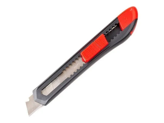 Cutter Maped plástico 18 cm