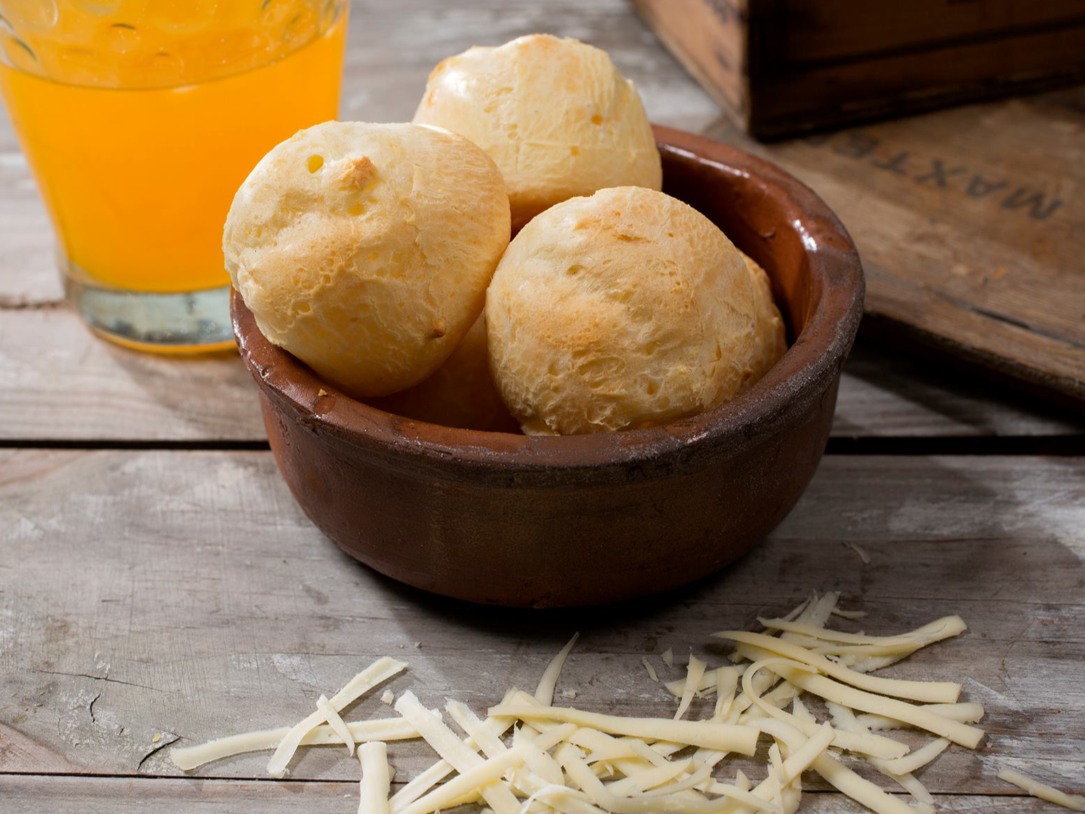 PAN DE QUESO