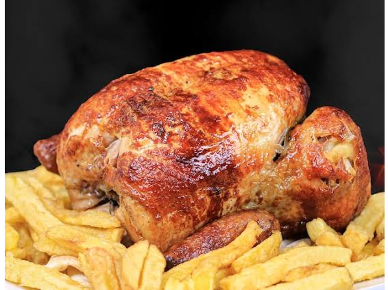 Pollo Entero con Papas Fritas