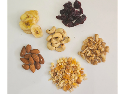 TROPICAL C/ALMENDRA (almendra partida, banana, arandanos, castaña, nuez partida)(36)