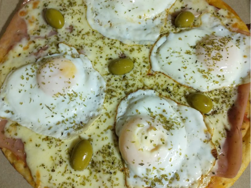 Mozzarella  con huevo frito