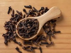 CLAVO DE OLOR ENTERO