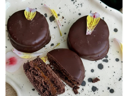 ALFAJORES KETO DE CHOCOLATE