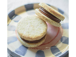 ALFAJORES DE ALMENDRAS KETO
