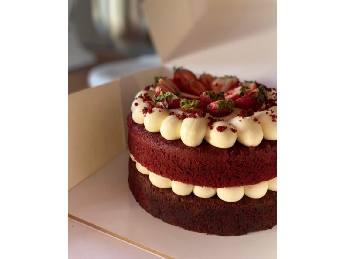 Torta red velvet (sin cobertura)