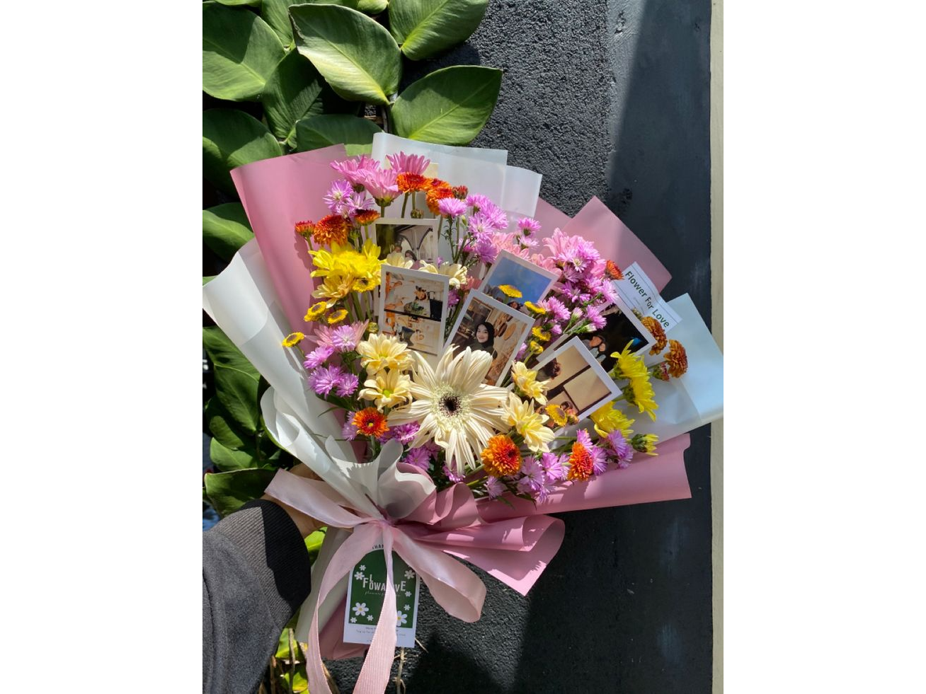 Ramo de fotos y flores