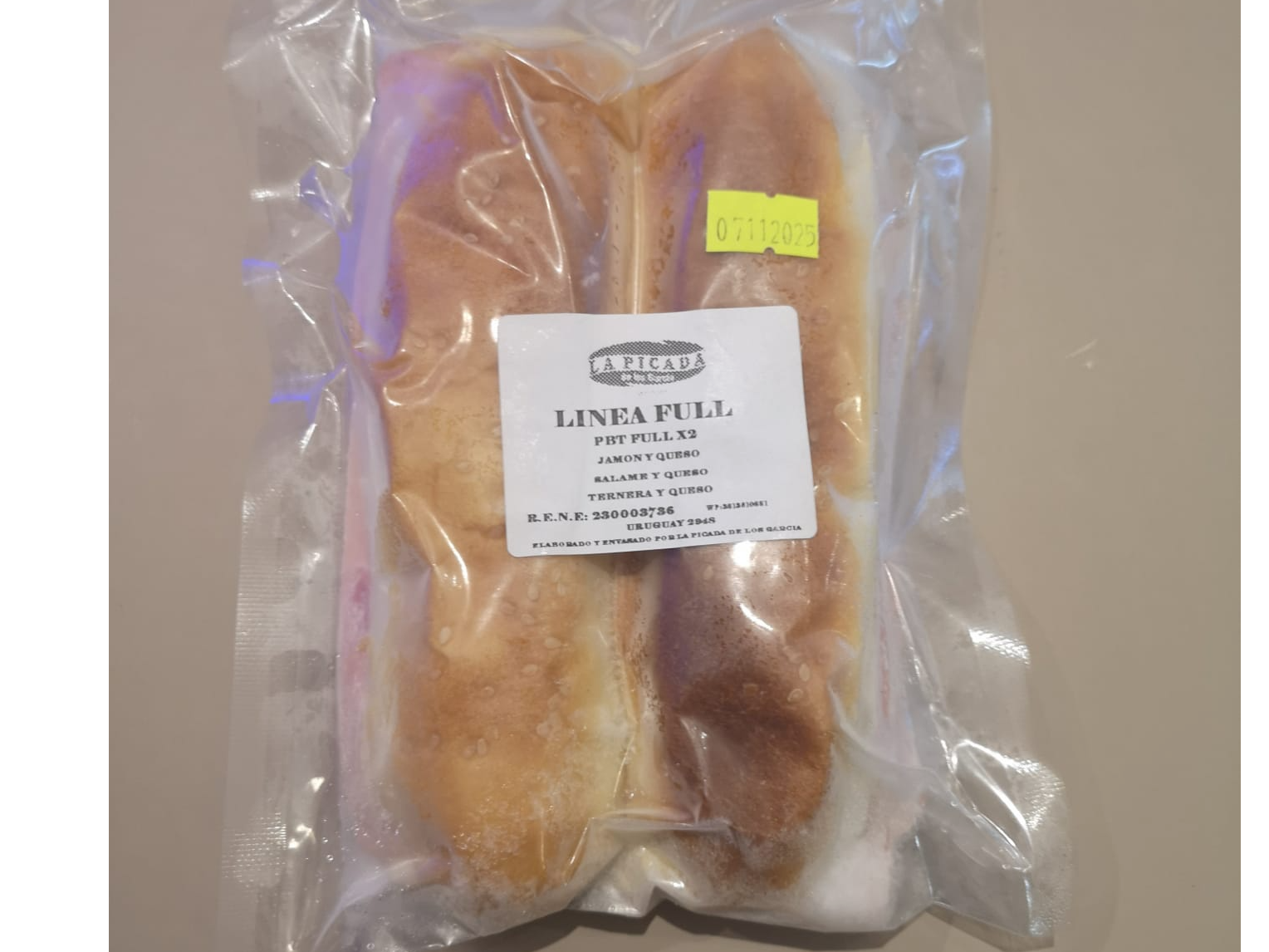 PEBETE DOBLE DE JAMON Y QUESO