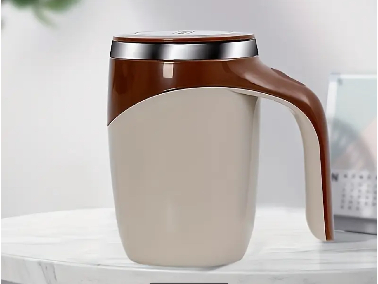 TAZA CAFETERA BATIDORA USB MARRON