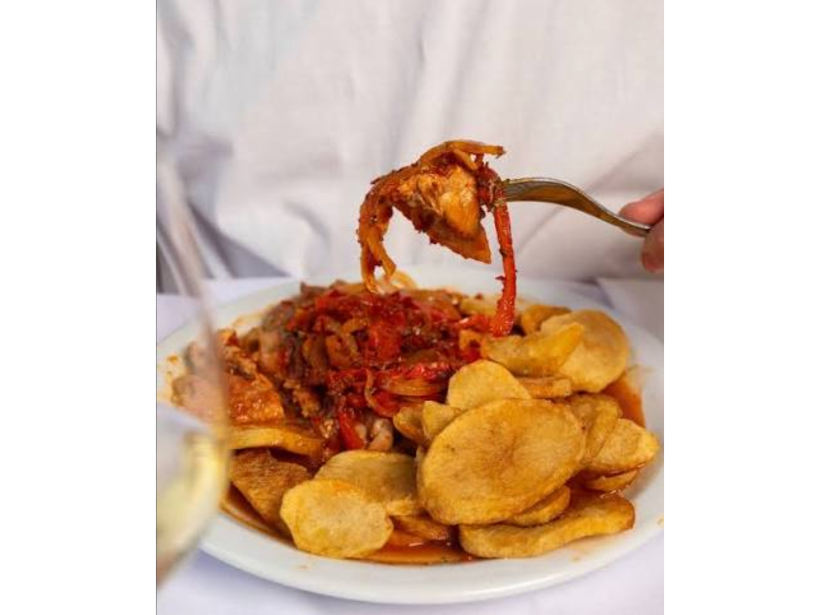 Viernes 2. Pollo a la Portuguesa C/papas españolas de Dimalu Empanadas y Pizzas