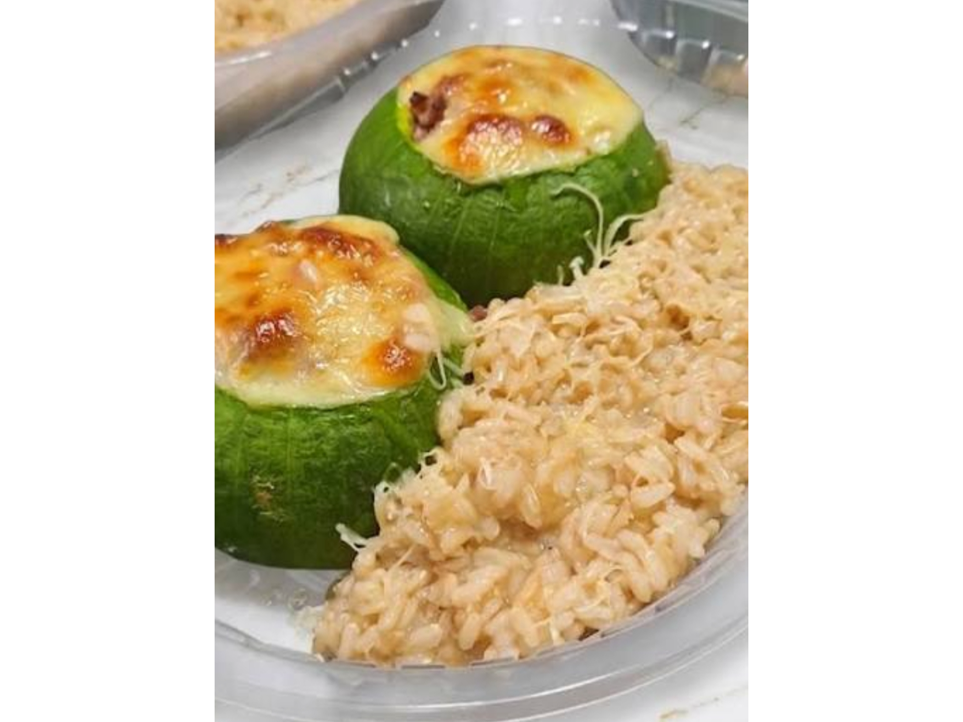 Viernes 17 . Zapallitos Rellenos con Arroz Cremoso