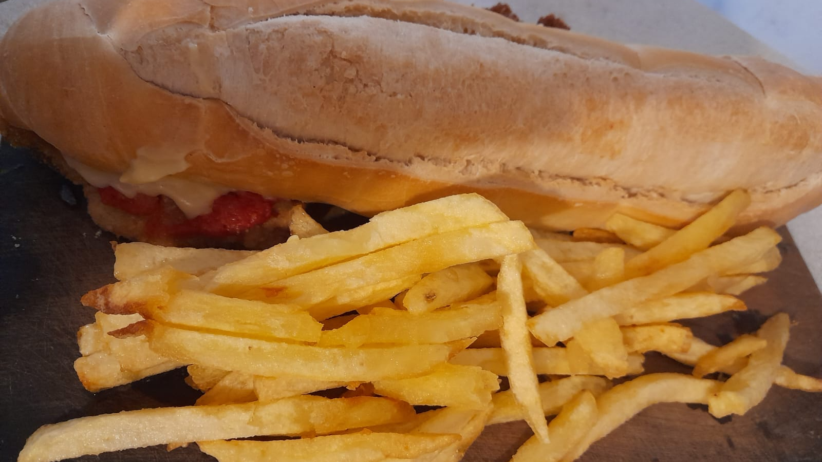 SANDWICH DE MILANESA DE CARNE